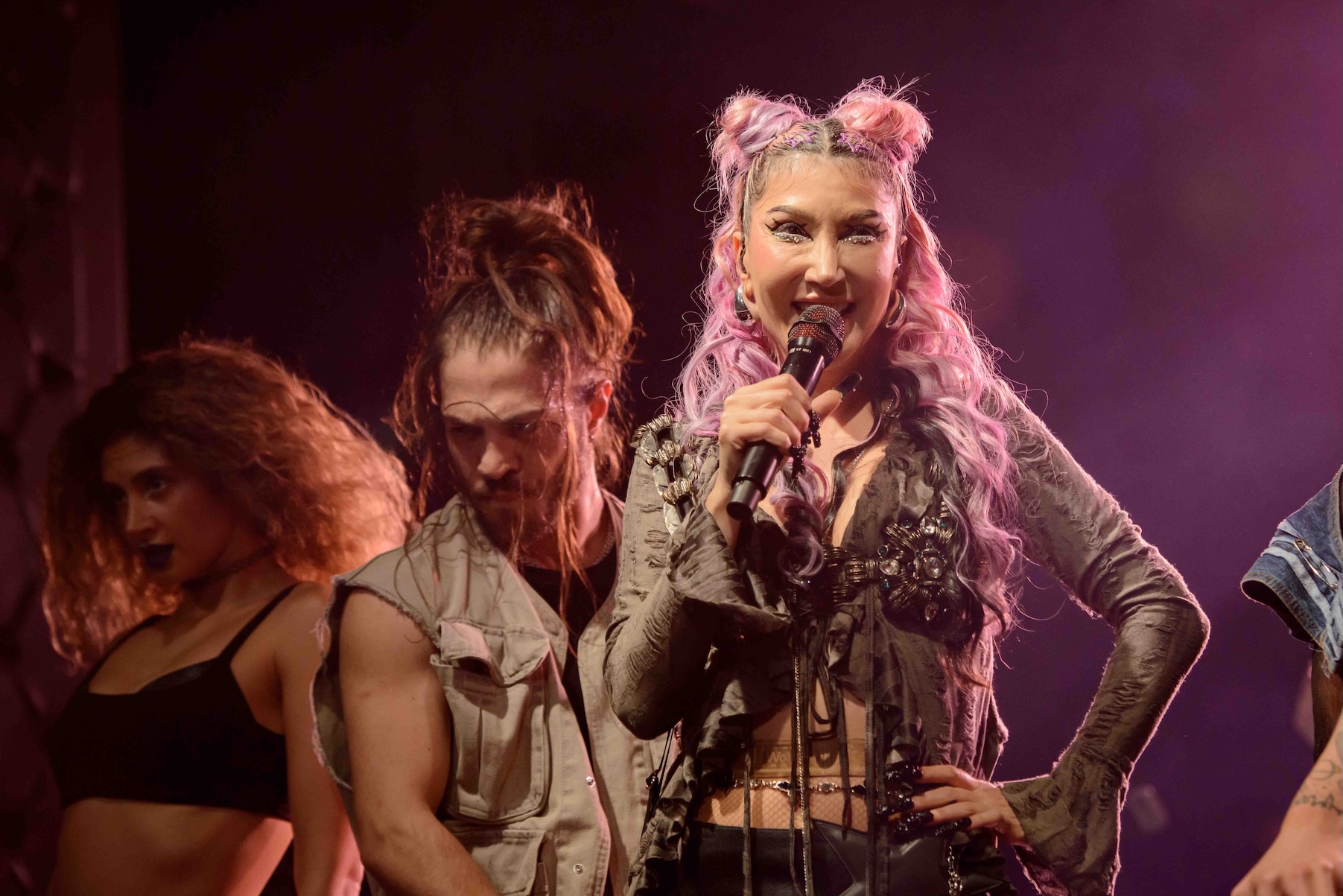 Hande Yener @ JJ Vadistanbul