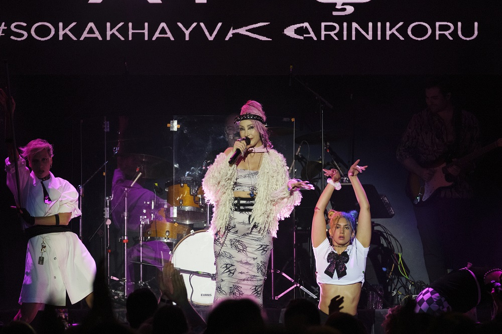 Hande Yener @ JJ Atakent Tema
