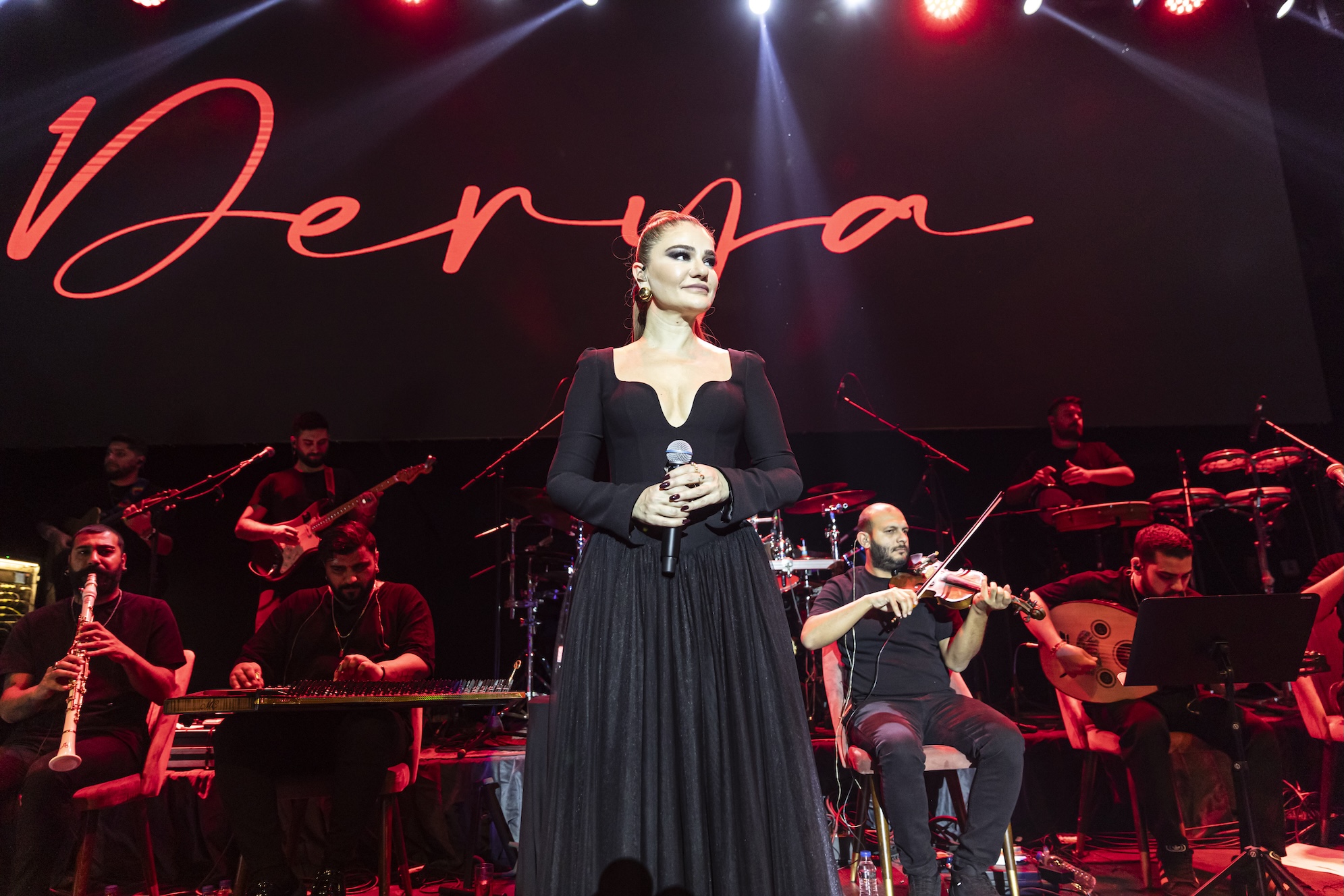 Derya Bedavacı @ JJ Atakent Tema