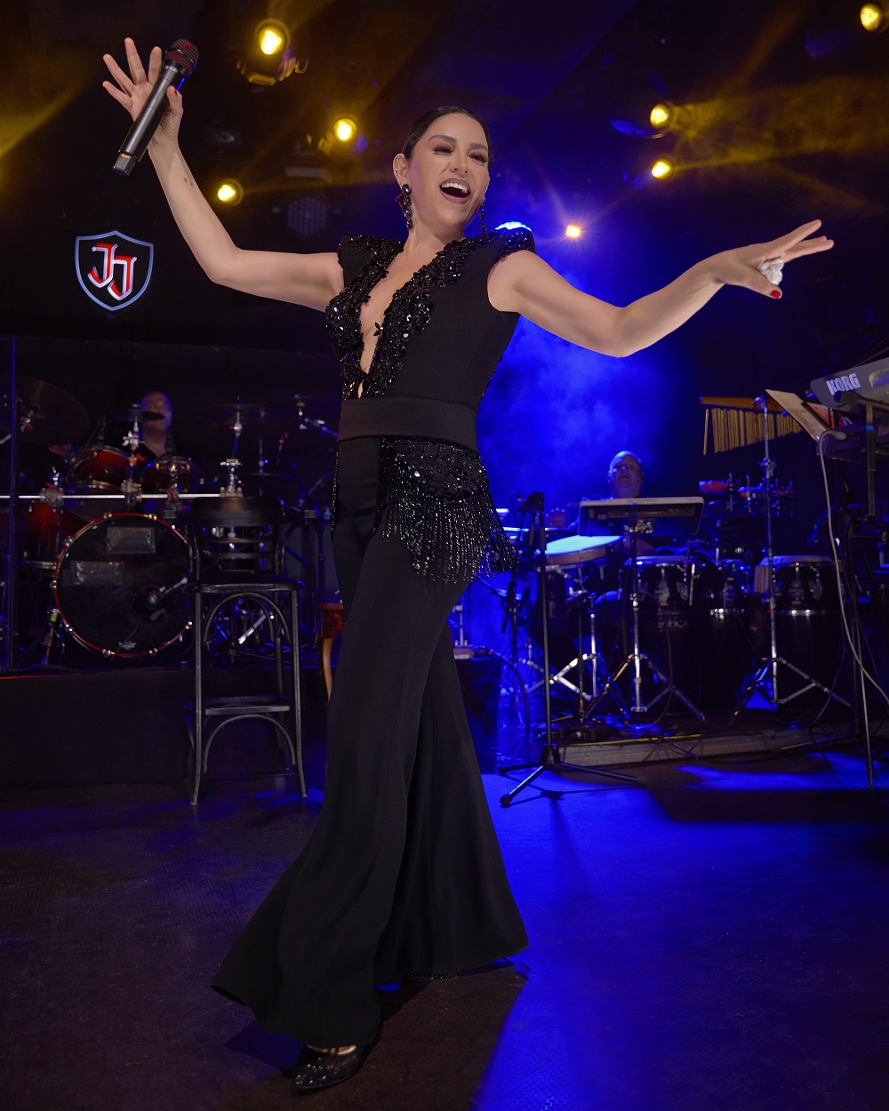 Aşkın Nur Yengi @ JJ Vadistanbul